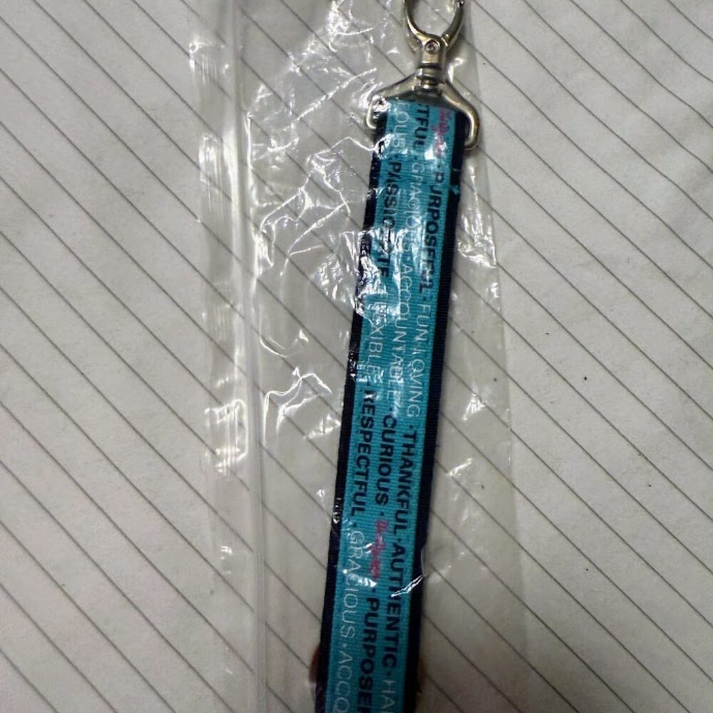 Thirty One Signature Wristlet Hang It Up Key Fob D Ring‎ NWT
